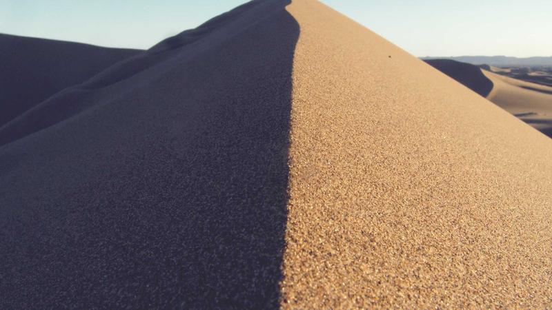 Trader reviewing forex broker offers on multiple devices